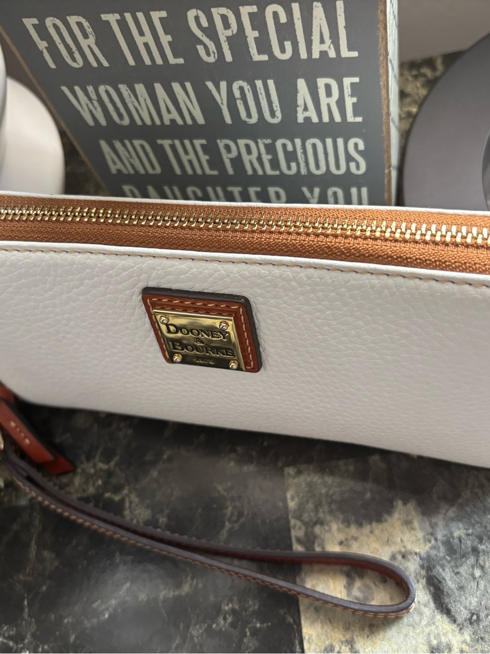 Dooney & Bourke White Pebble Leather π Free Gift with Purchase! β¨ - Picture 2 of 9